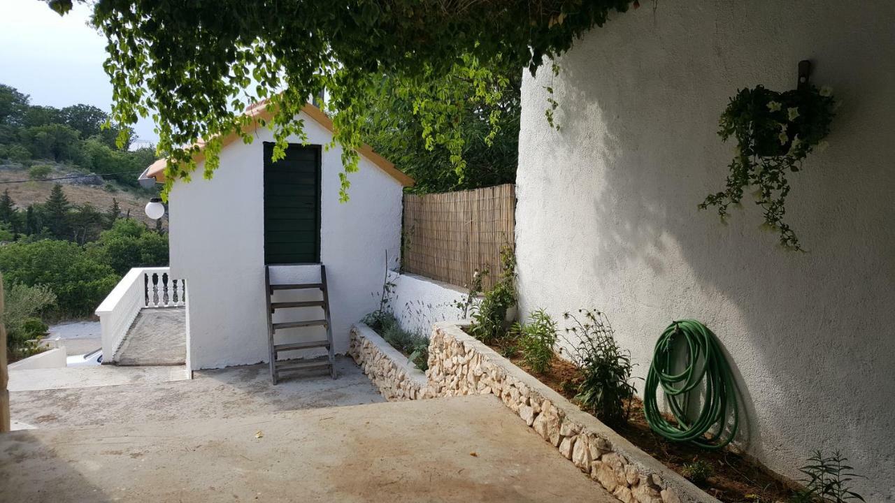 Apartment Cernesa Ražanac Zewnętrze zdjęcie