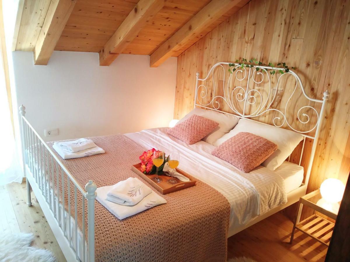 Apartment Cernesa Ražanac Zewnętrze zdjęcie