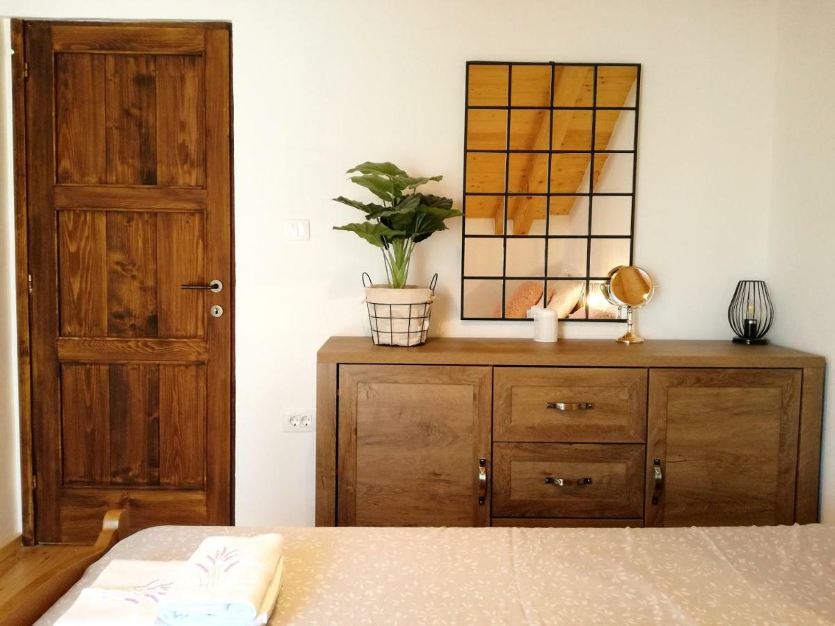 Apartment Cernesa Ražanac Zewnętrze zdjęcie