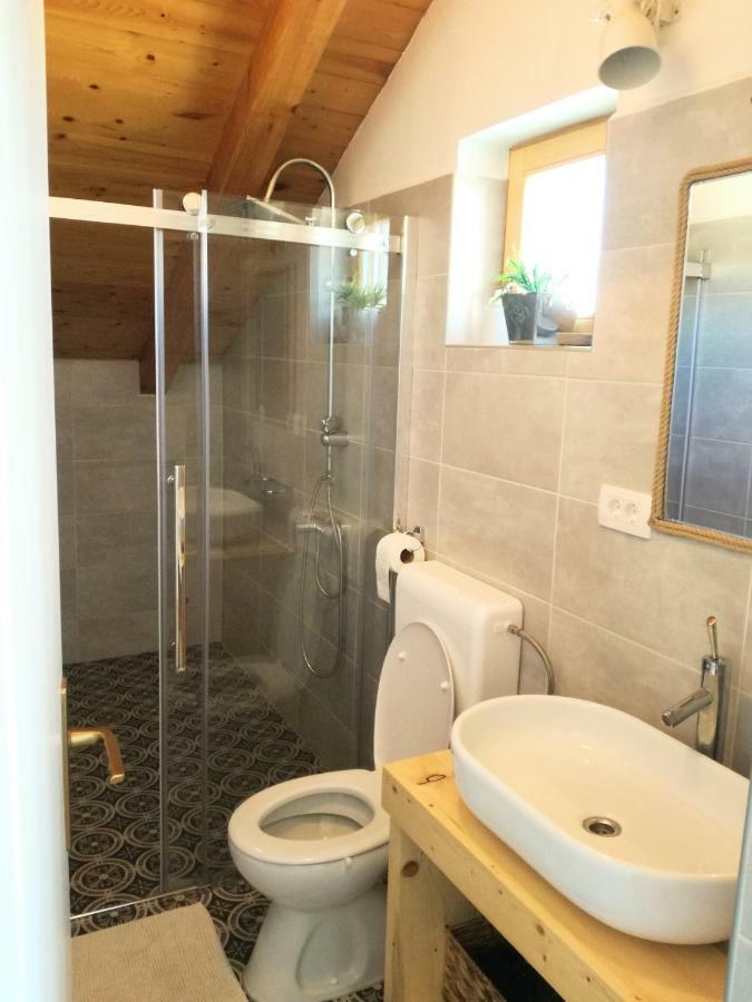 Apartment Cernesa Ražanac Zewnętrze zdjęcie