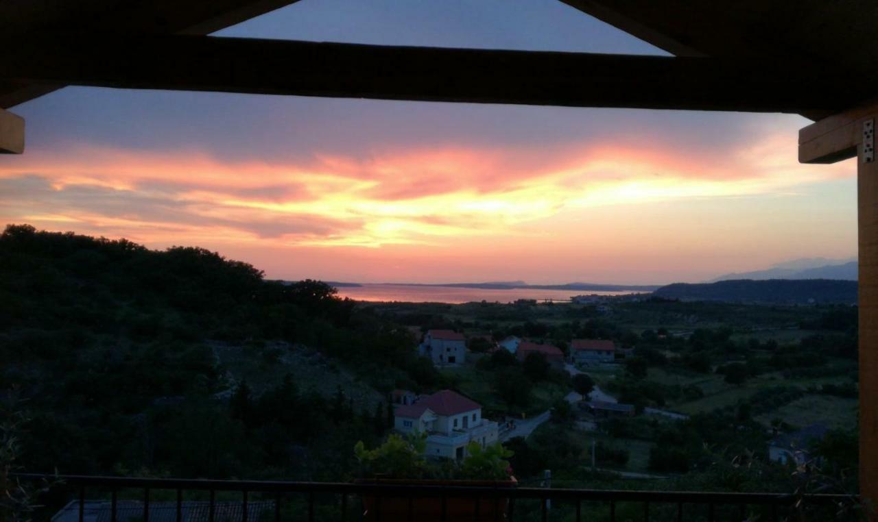 Apartment Cernesa Ražanac Zewnętrze zdjęcie